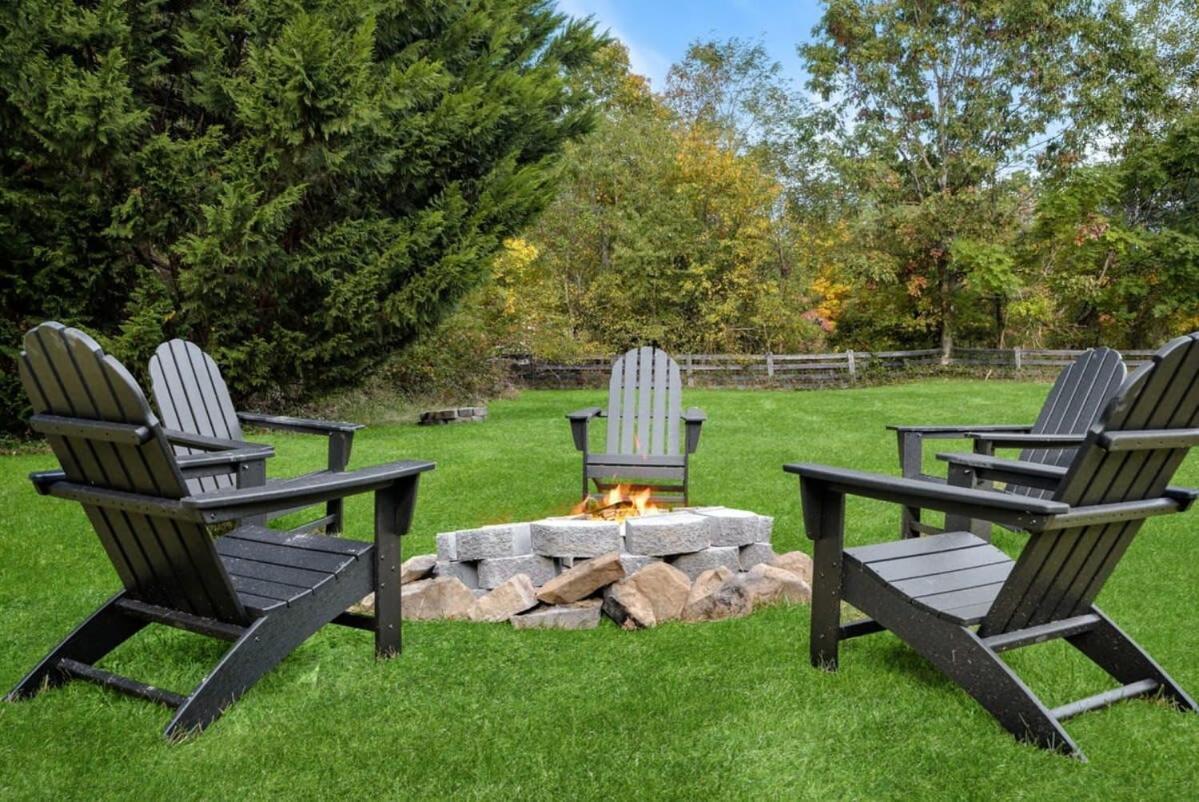 Modern Decor, Hot Tub, Fire Pit & River Access! Luray Bagian luar foto