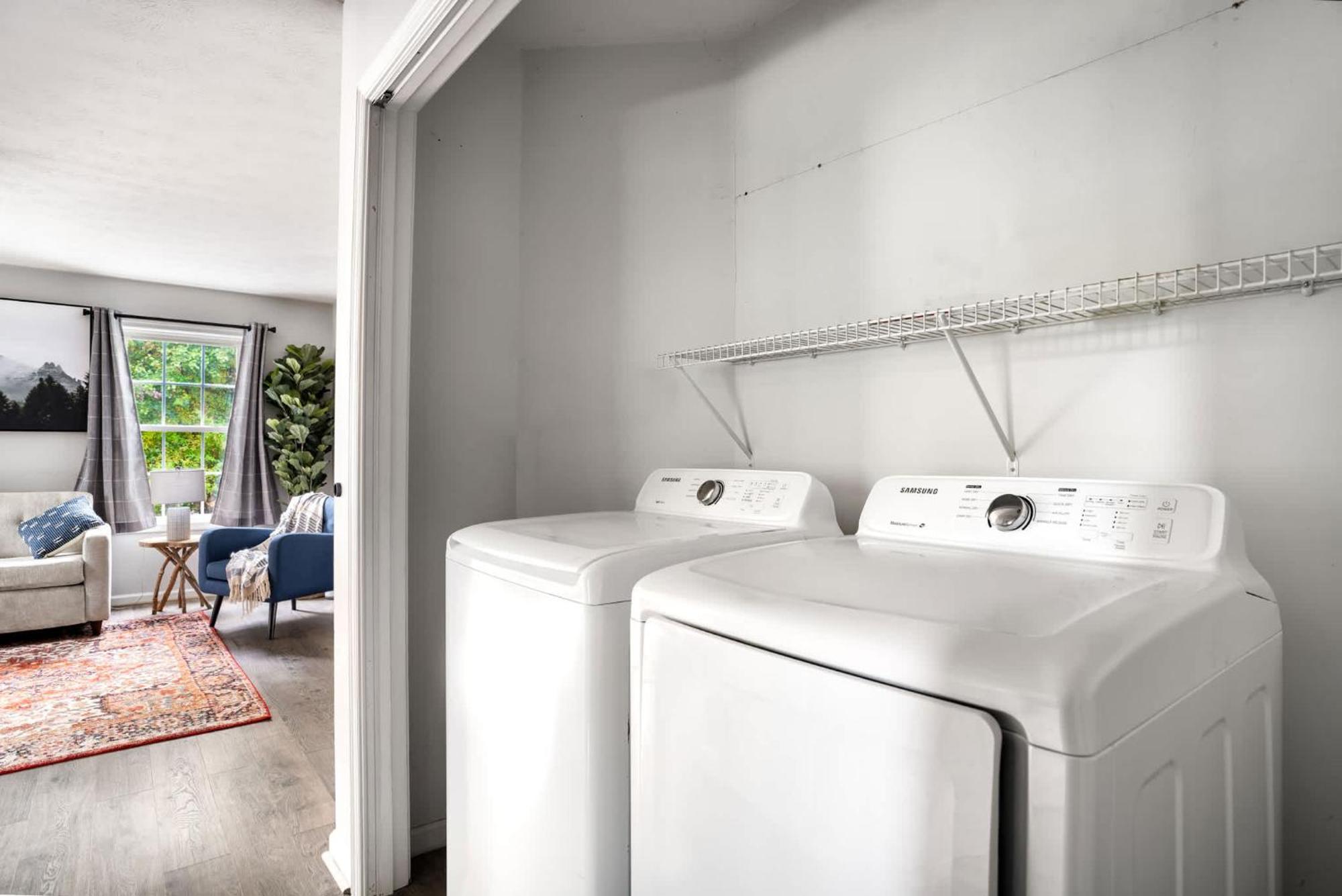 Modern Decor, Hot Tub, Fire Pit & River Access! Luray Bagian luar foto