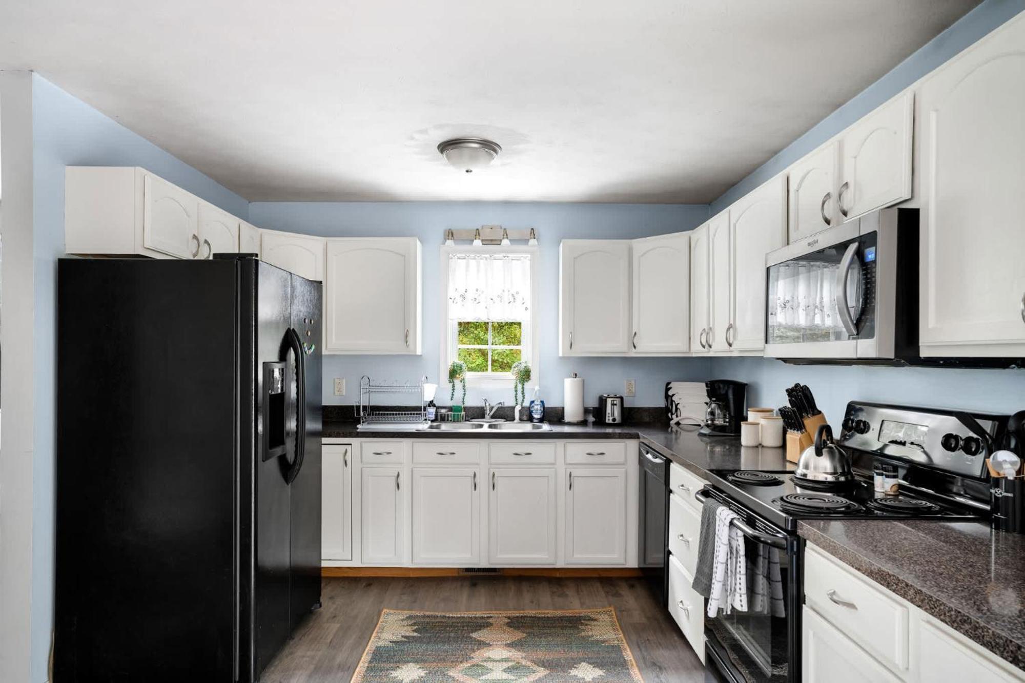 Modern Decor, Hot Tub, Fire Pit & River Access! Luray Bagian luar foto